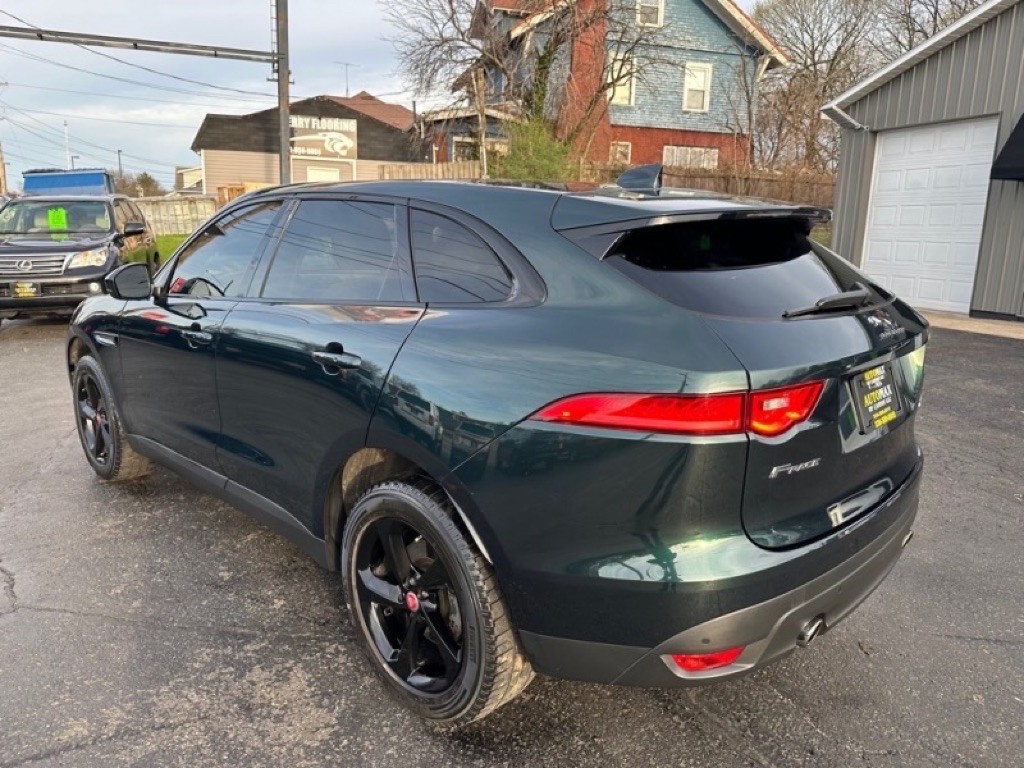 2017 Jaguar F-PACE Image 14