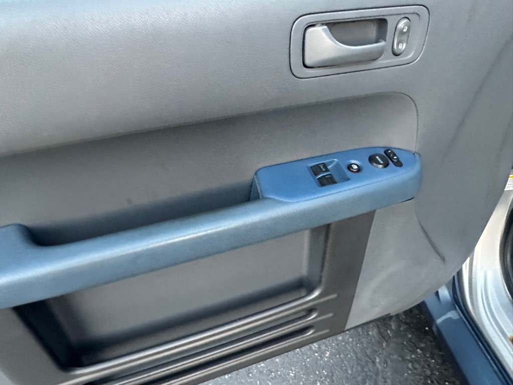 2006 Honda Element Image 15