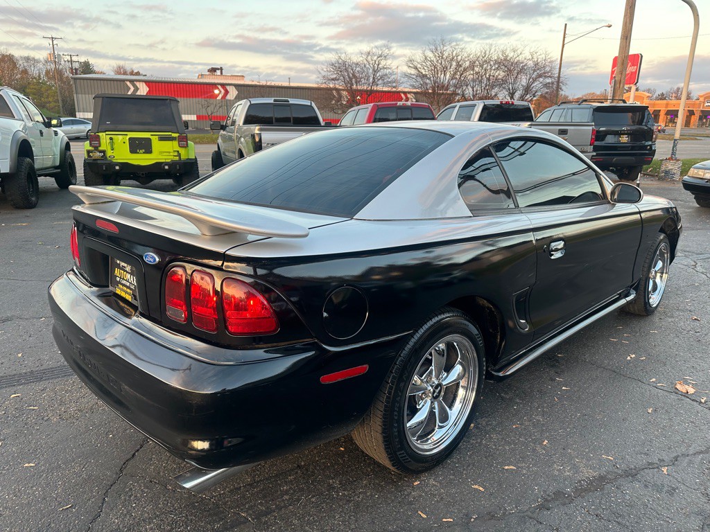 1996 Ford Mustang Image 5
