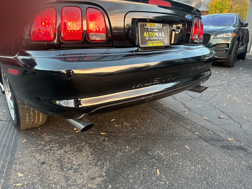 1996 Ford Mustang Image 8