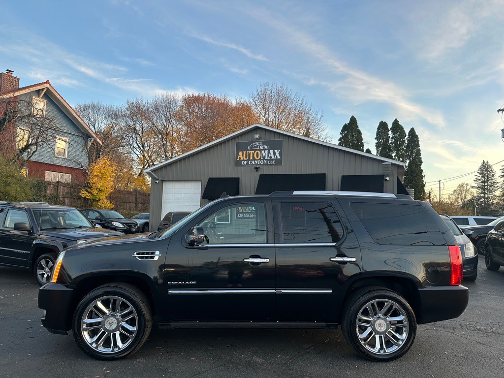 2011 Cadillac Escalade Image 7