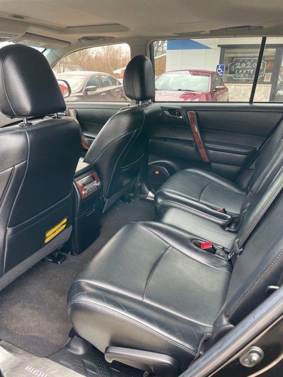2013 Toyota Highlander Image 8