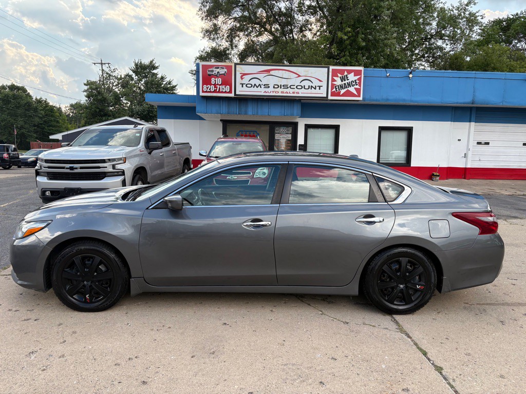 2018 Nissan Altima Image 2