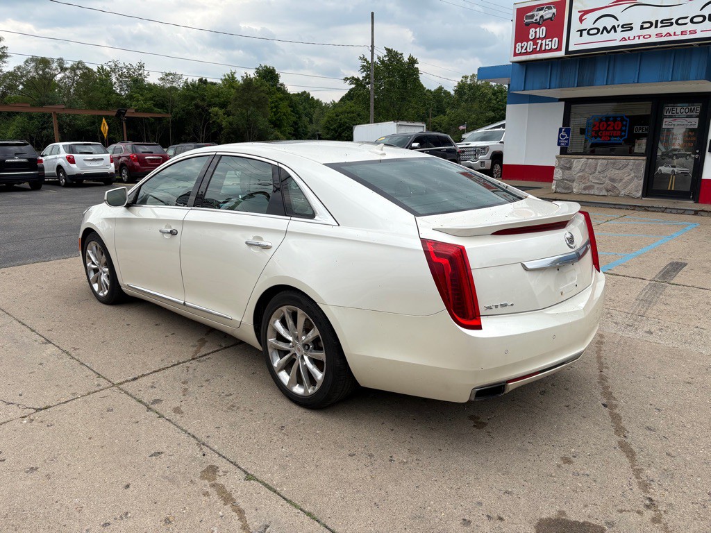 2013 Cadillac XTS Image 3