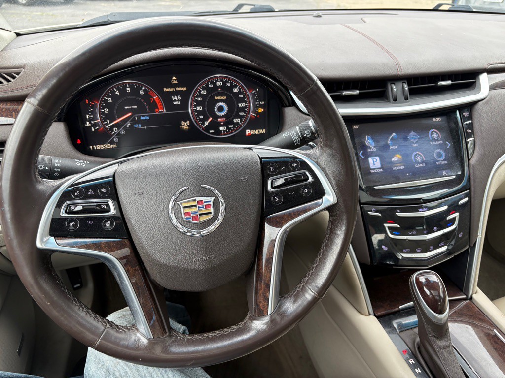 2013 Cadillac XTS Image 12