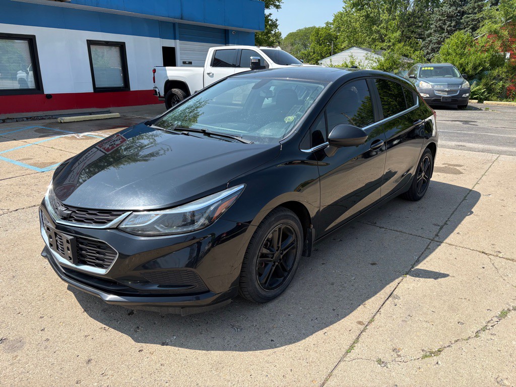2017 Chevrolet Cruze Image 1