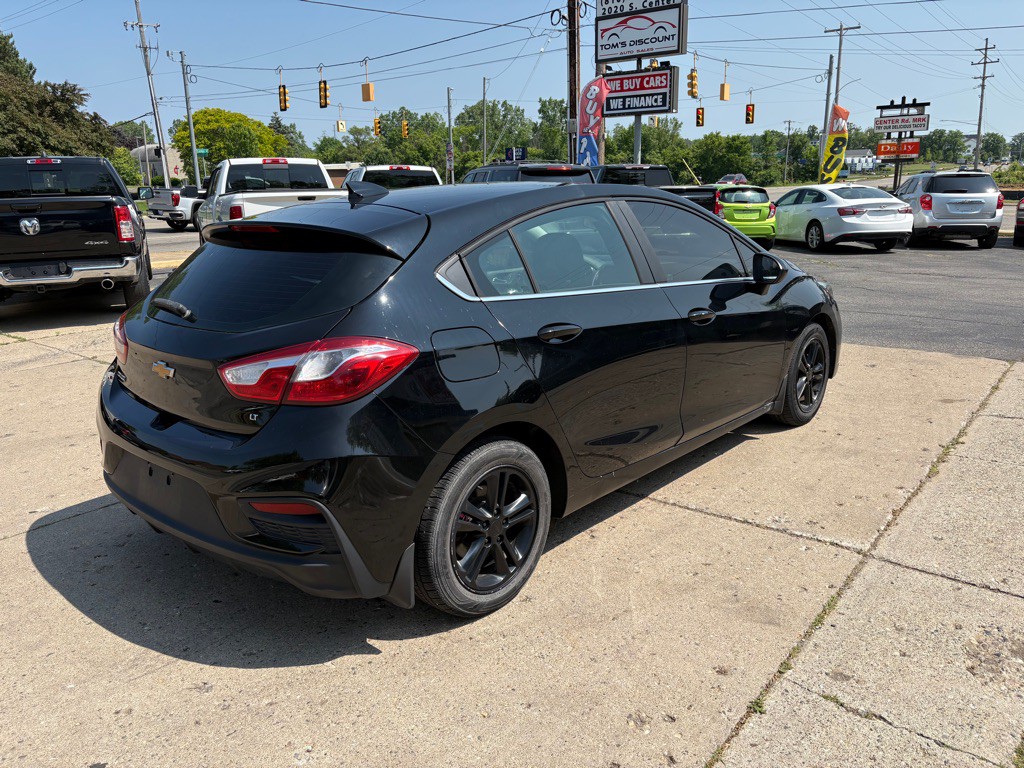 2017 Chevrolet Cruze Image 5