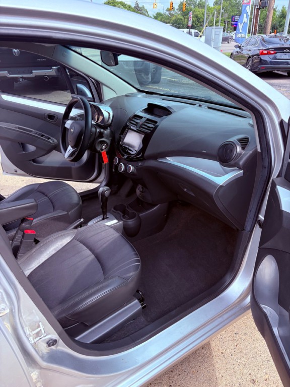 2015 Chevrolet Spark Image 12