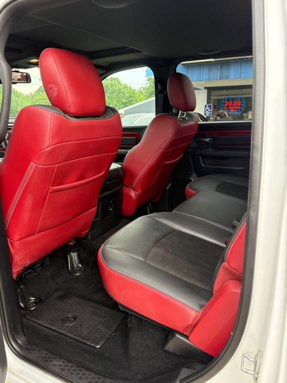 2016 RAM 1500 Image 8