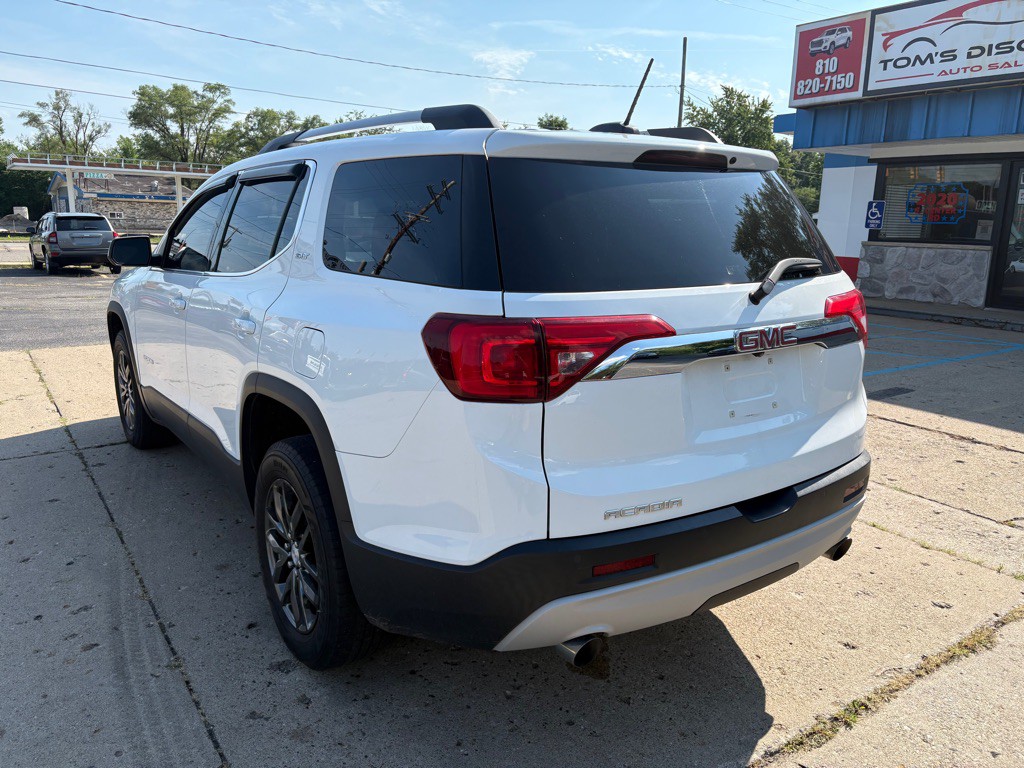 2017 GMC Acadia Image 3
