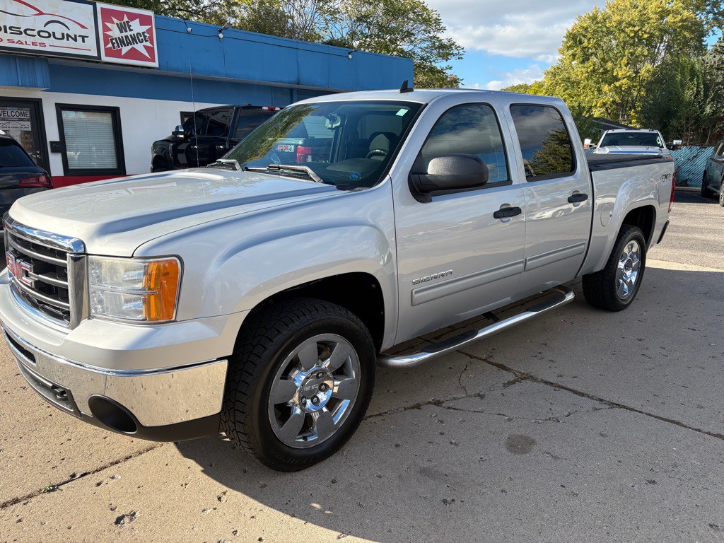 2011 GMC Sierra Image 1