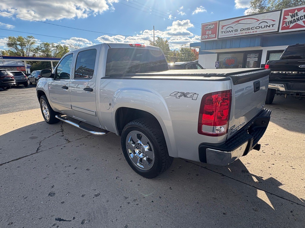 2011 GMC Sierra Image 3