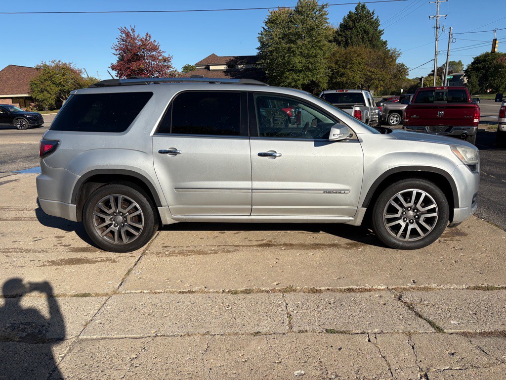 2013 GMC Acadia Image 6