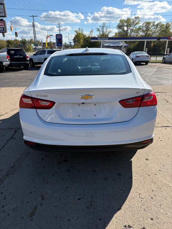 2023 Chevrolet Malibu Image 4