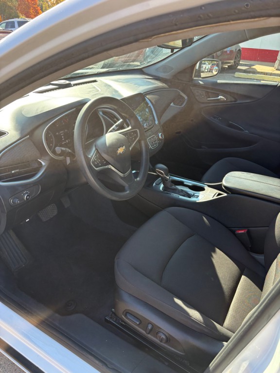 2023 Chevrolet Malibu Image 9
