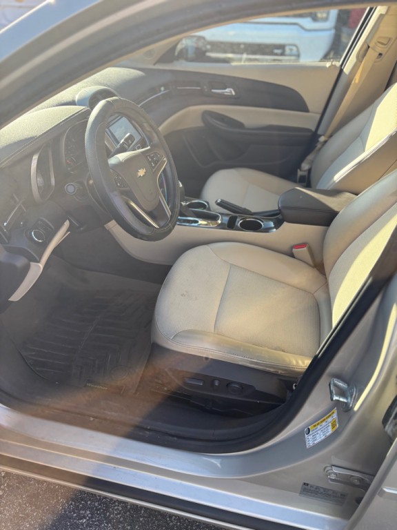 2014 Chevrolet Malibu Image 9