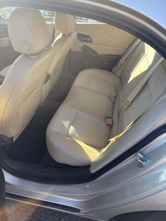 2014 Chevrolet Malibu Image 10