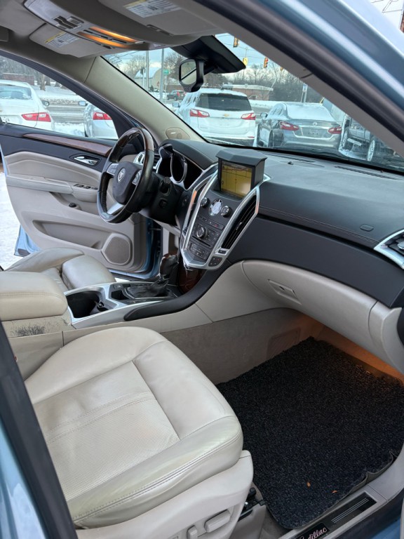 2011 Cadillac SRX Image 12