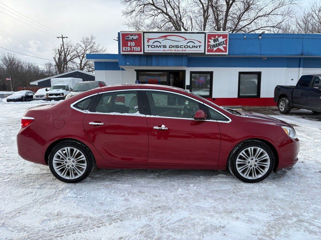 2014 Buick Verano Image 2