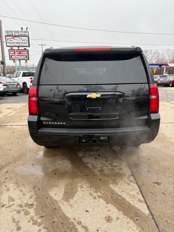 2019 Chevrolet Suburban Image 4