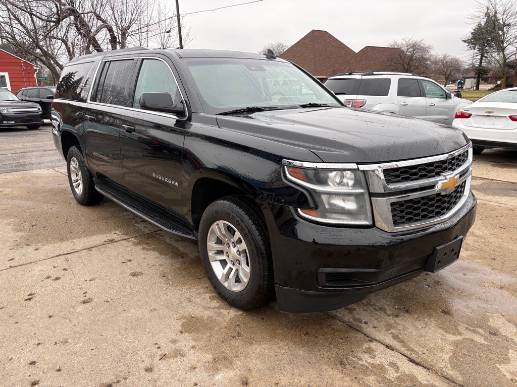 2019 Chevrolet Suburban Image 7