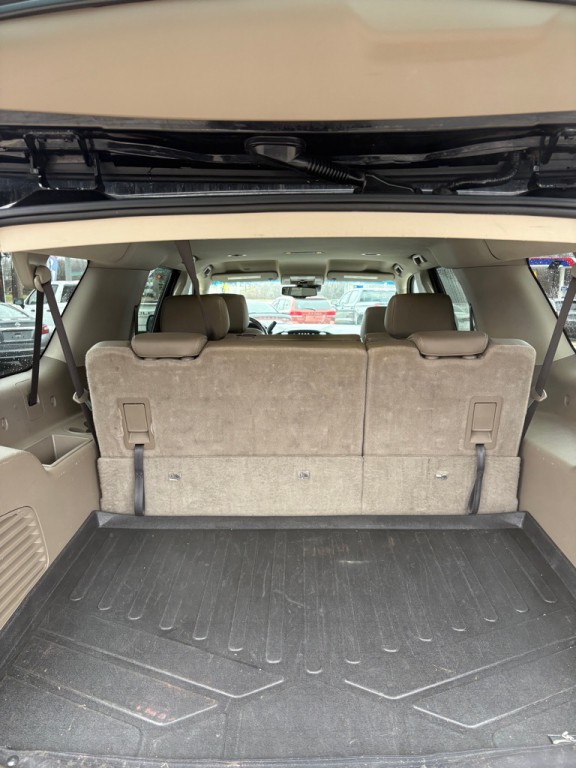 2019 Chevrolet Suburban Image 10