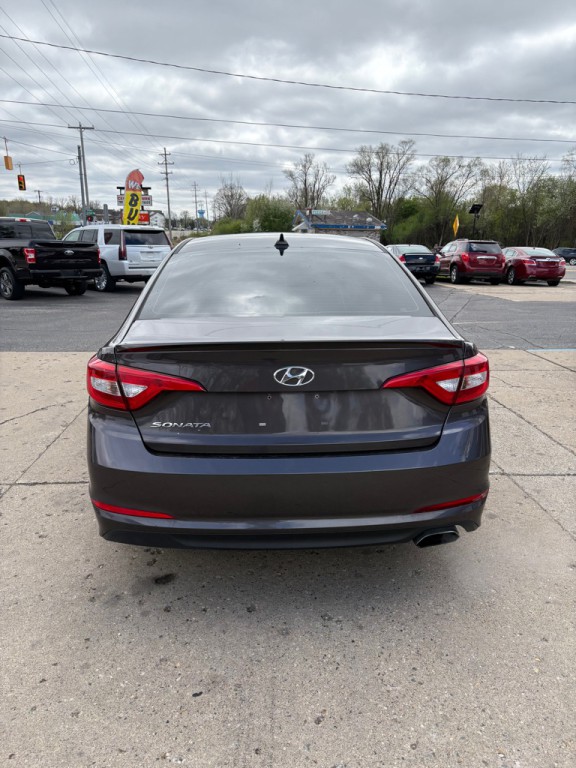 2017 Hyundai Sonata Image 4