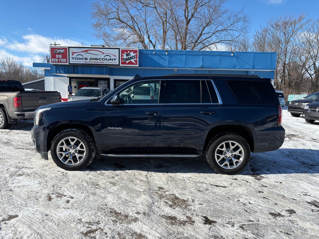 2018 GMC Yukon Image 2