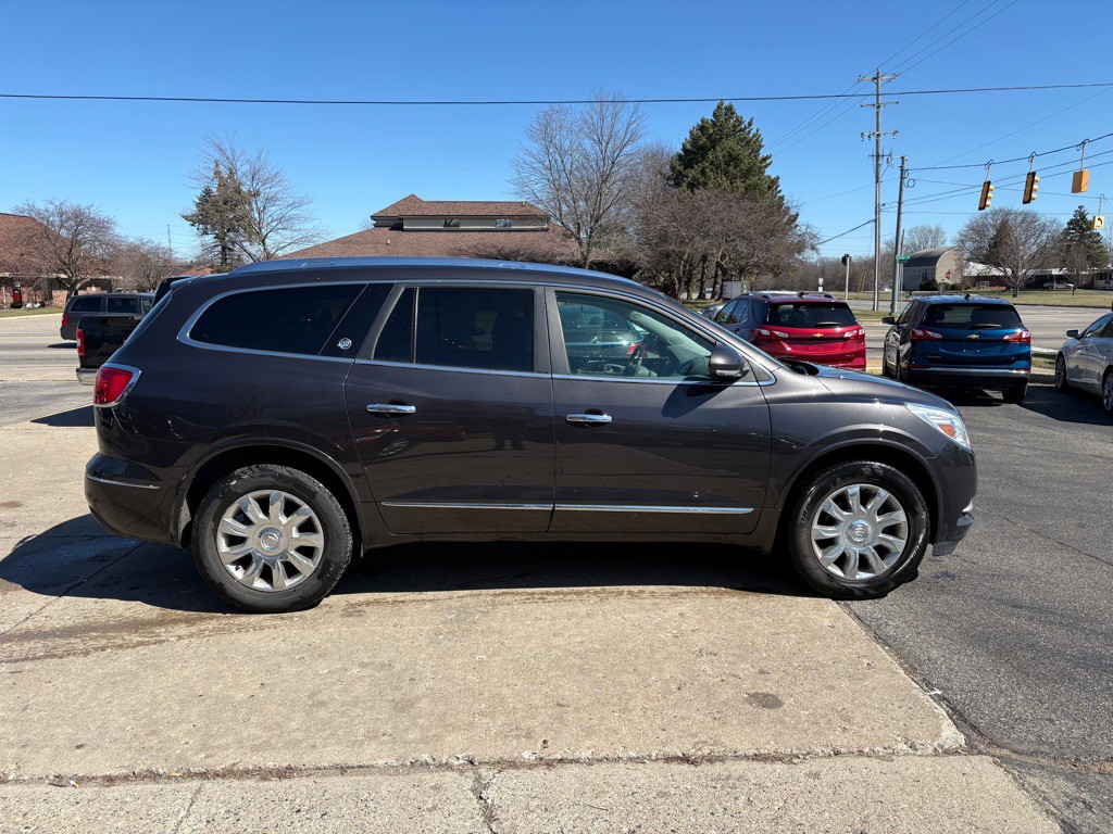 2017 Buick Enclave Image 2