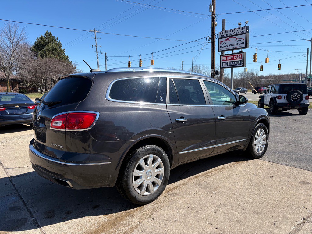 2017 Buick Enclave Image 3
