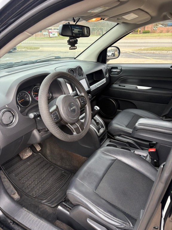 2014 Jeep Compass Image 8