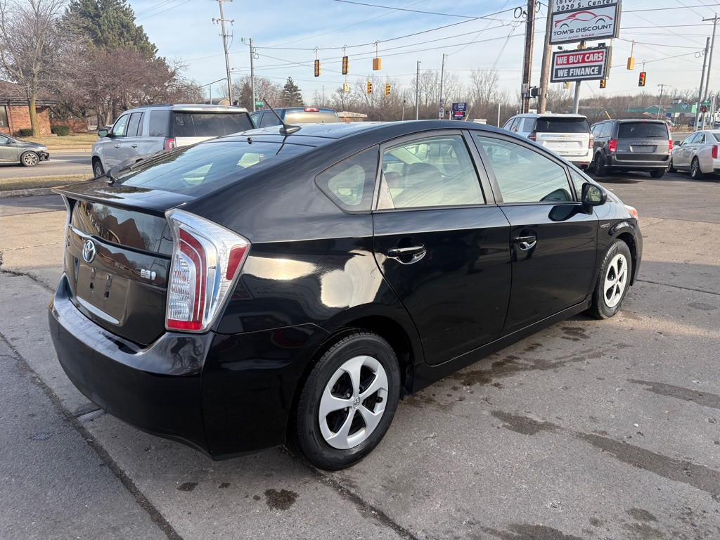 2013 Toyota Prius Image 5