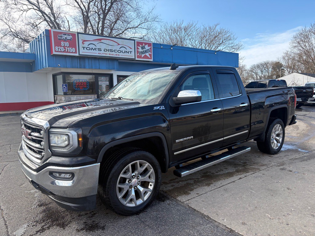 2018 GMC Sierra Image 1