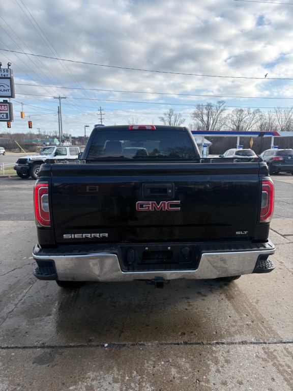 2018 GMC Sierra Image 4