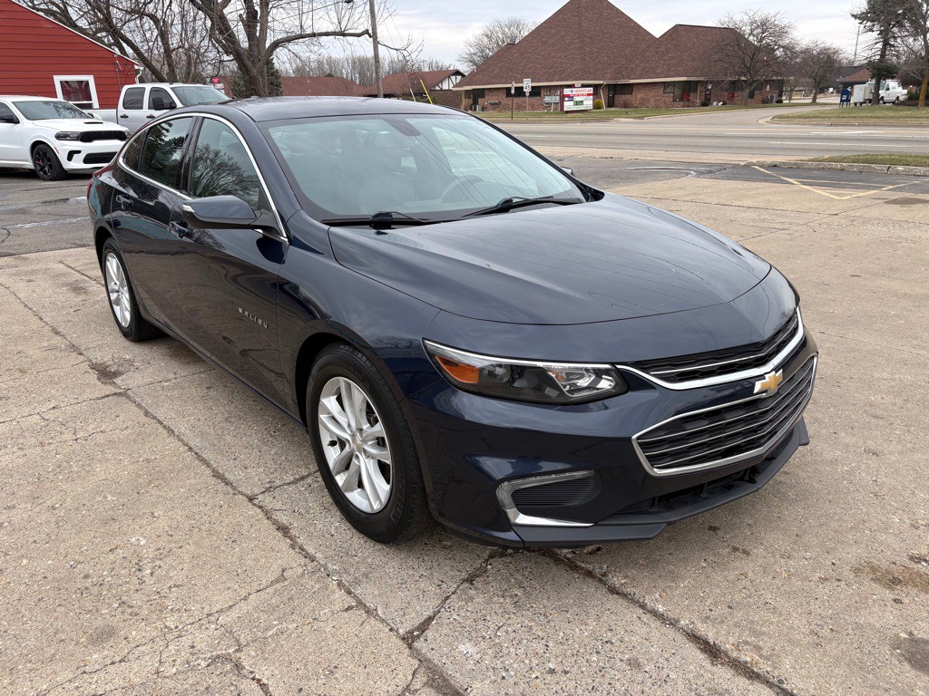 2017 Chevrolet Malibu Image 7