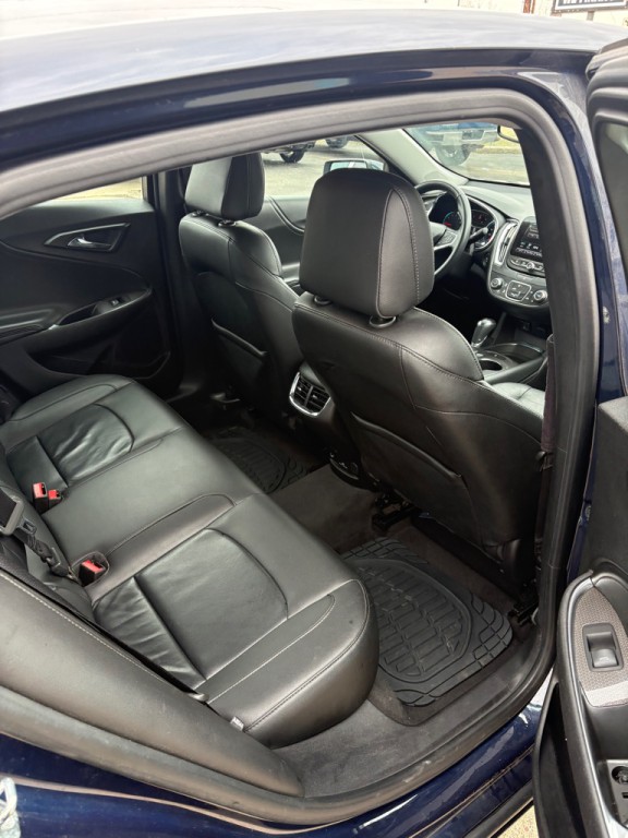 2017 Chevrolet Malibu Image 11