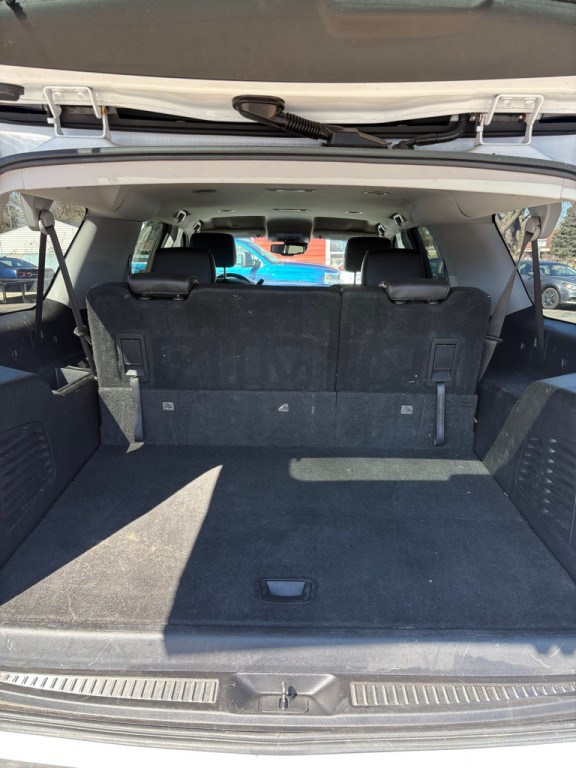 2018 Chevrolet Suburban Image 11