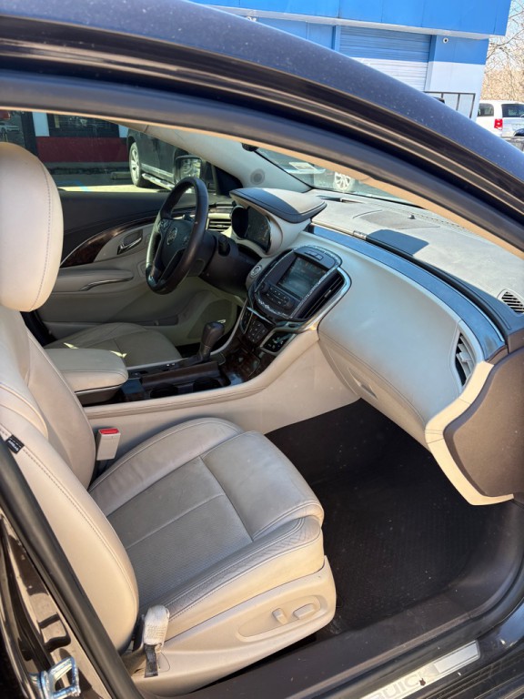 2014 Buick Lacrosse Image 10