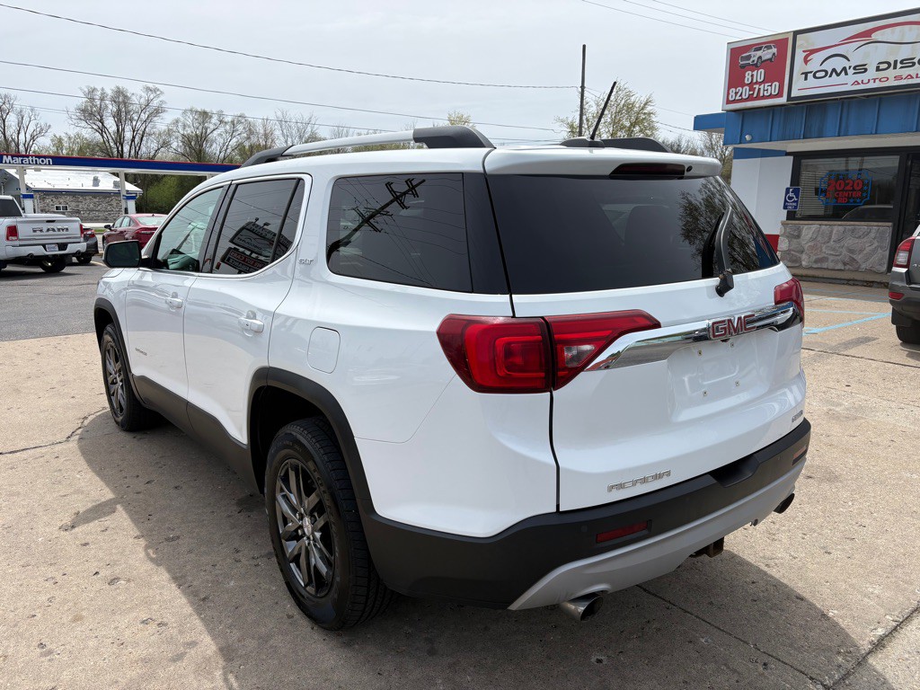 2017 GMC Acadia Image 3