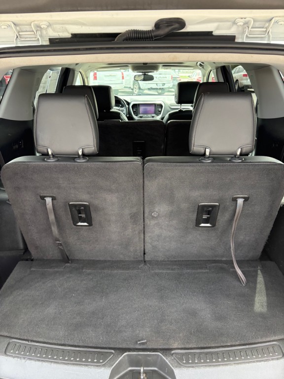 2017 GMC Acadia Image 11