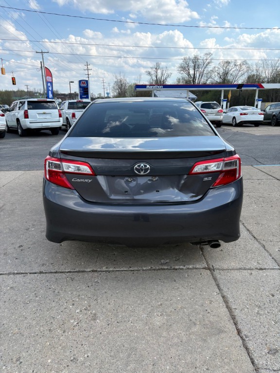 2014 Toyota Camry Image 4