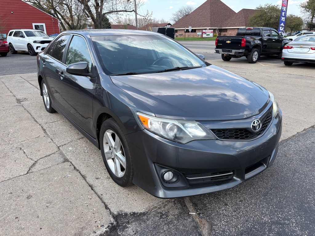 2014 Toyota Camry Image 7