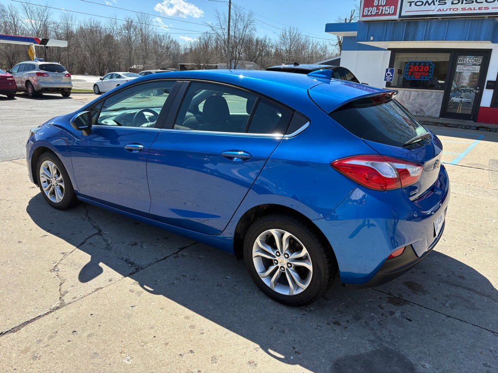 2019 Chevrolet Cruze Image 3