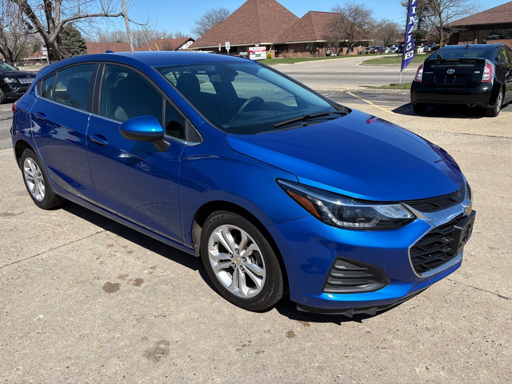 2019 Chevrolet Cruze Image 7