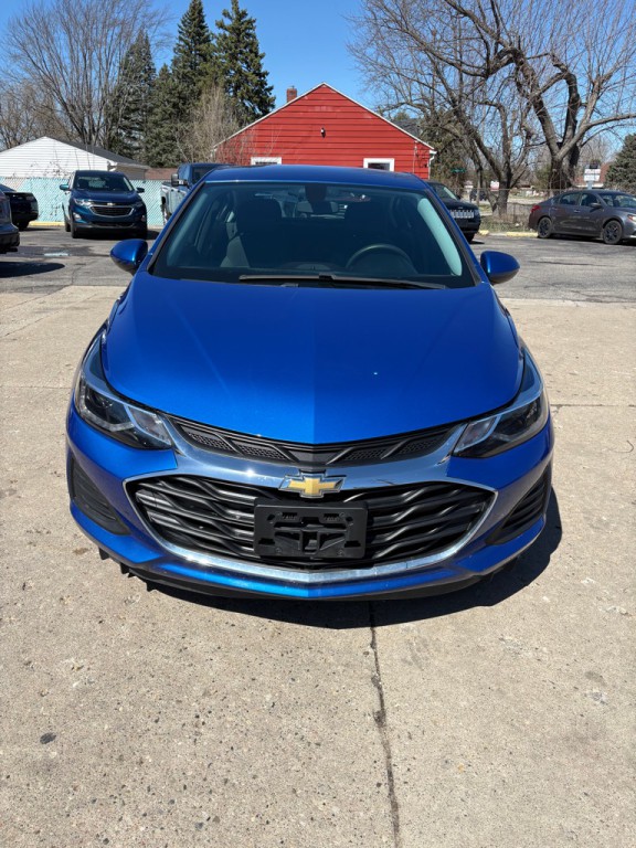 2019 Chevrolet Cruze Image 8