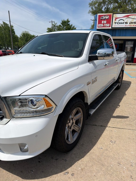 2016 RAM 1500 Image 2