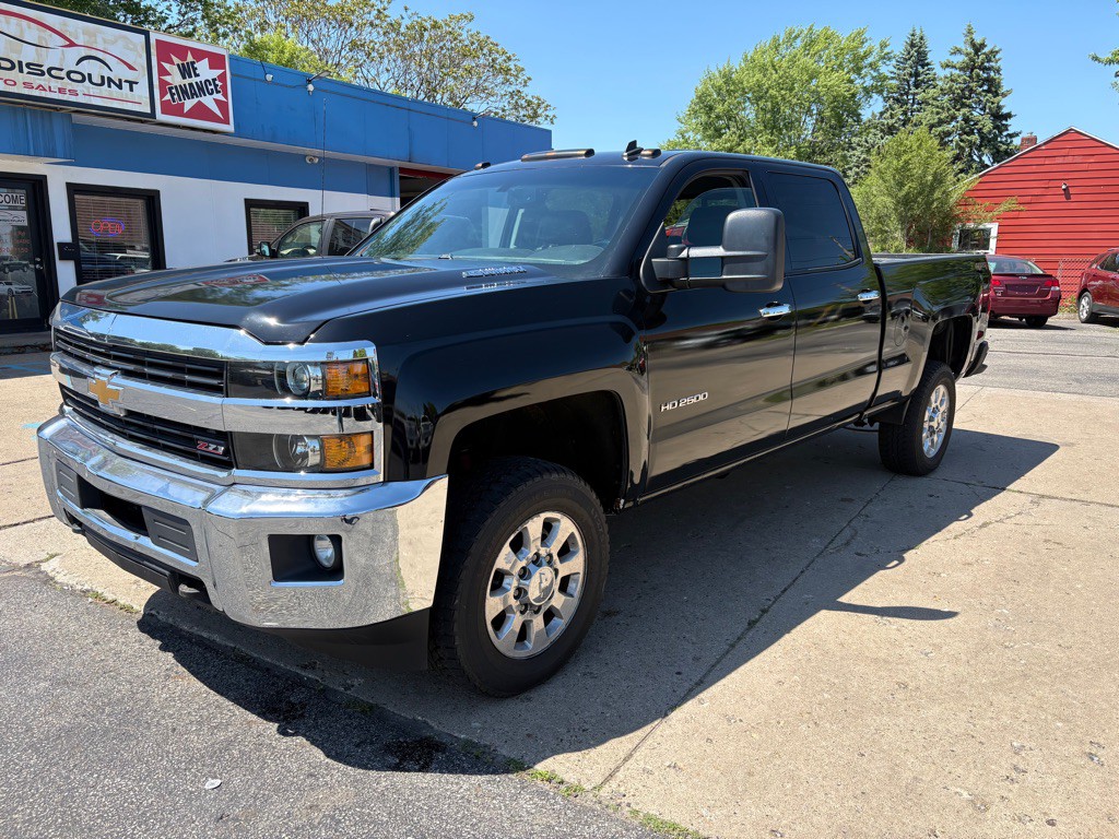 2015 Chevrolet Silverado 1500 Image 2