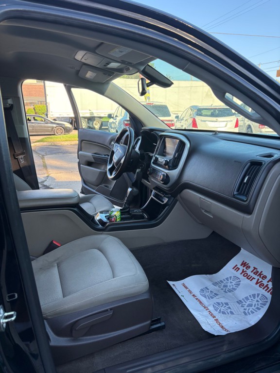 2016 GMC Canyon Image 12