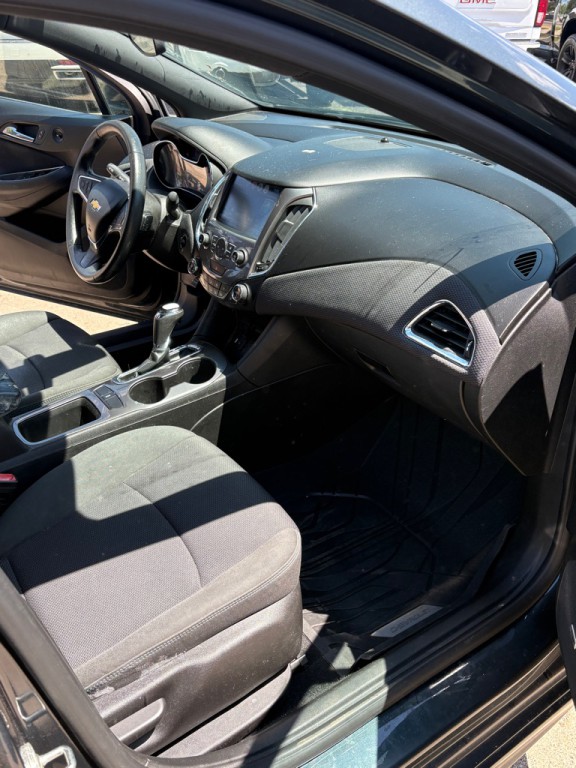 2017 Chevrolet Cruze Image 12