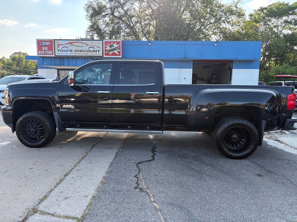 2017 Chevrolet Silverado 1500 Image 3